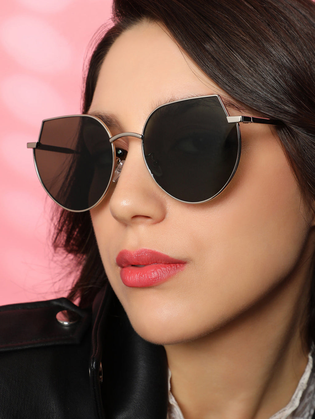 The Curved Cateye Sunglasses - Space Grey