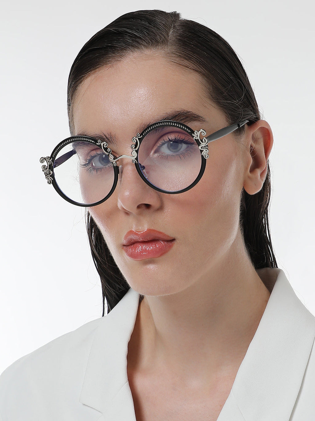 The Renaissance Round Sunglasses - Onyx Black