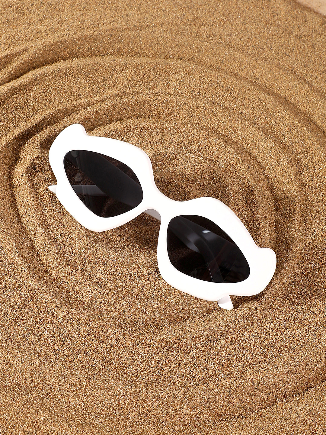 The Flame Cateye Sunglasses - Daisy White