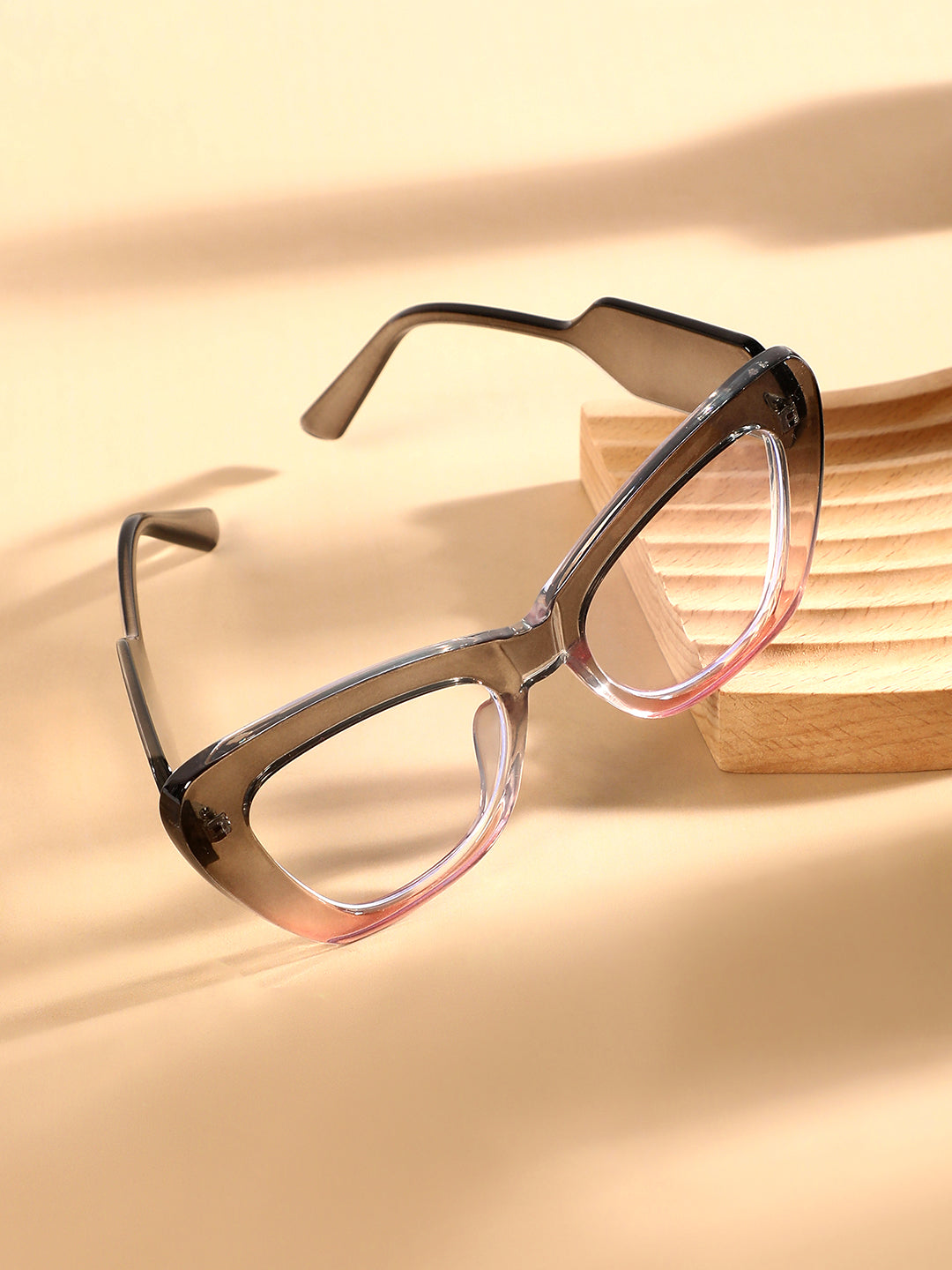 The City Cateye Sunglasses - Navy Blue