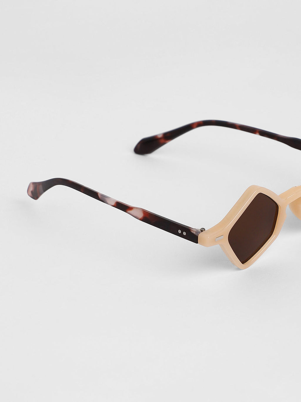 The Clique Geometric Sunglasses - Saltbox Beige