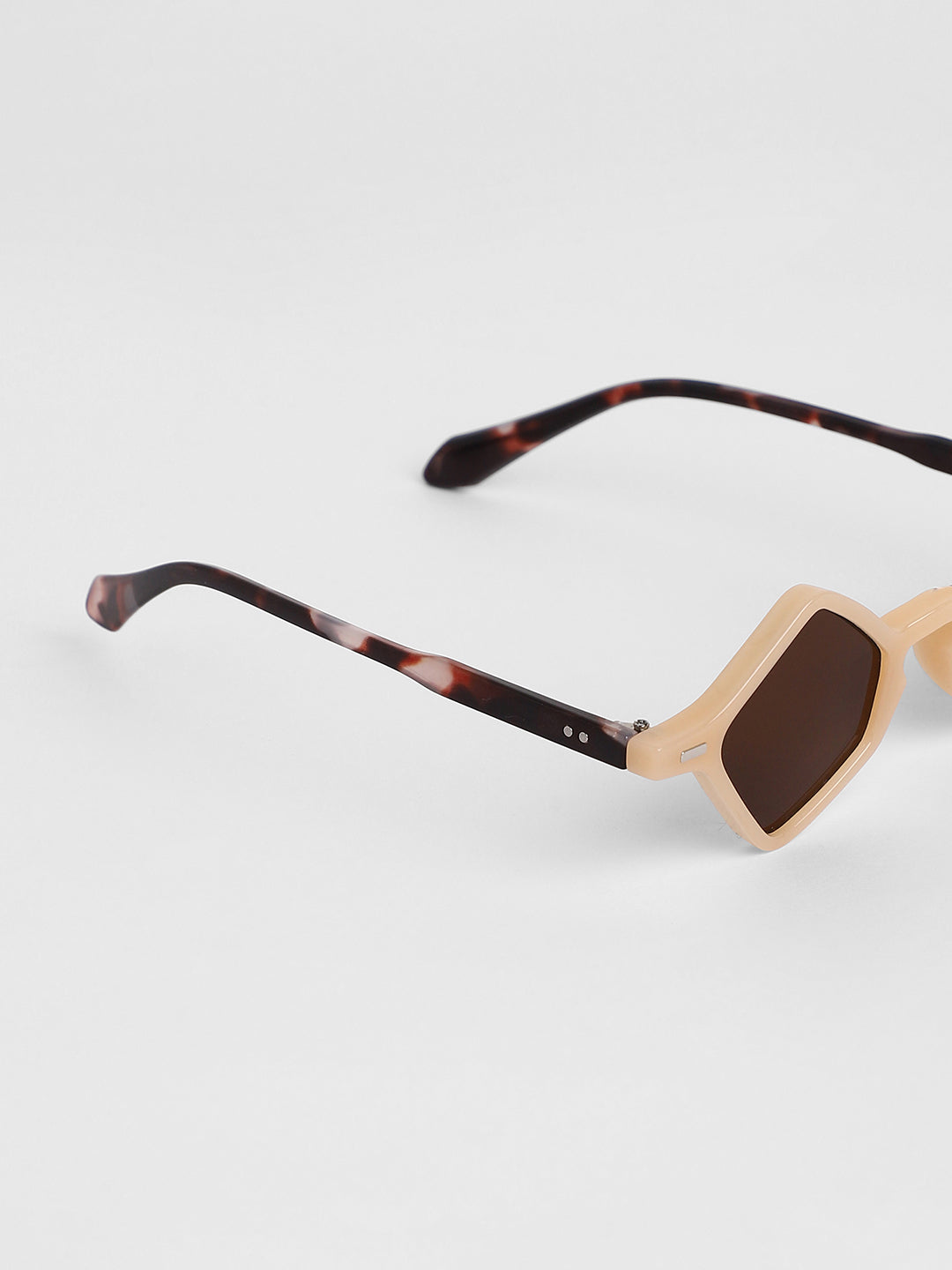The Clique Geometric Sunglasses - Saltbox Beige