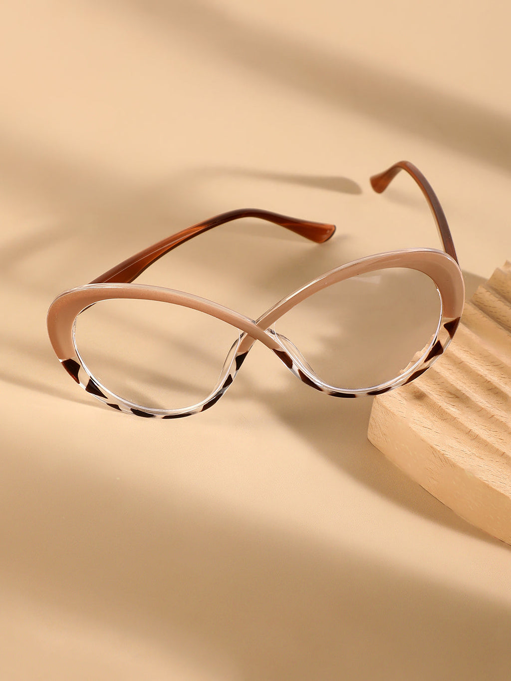 The Ombre Twist Cateye Sunglasses - Buff Beige