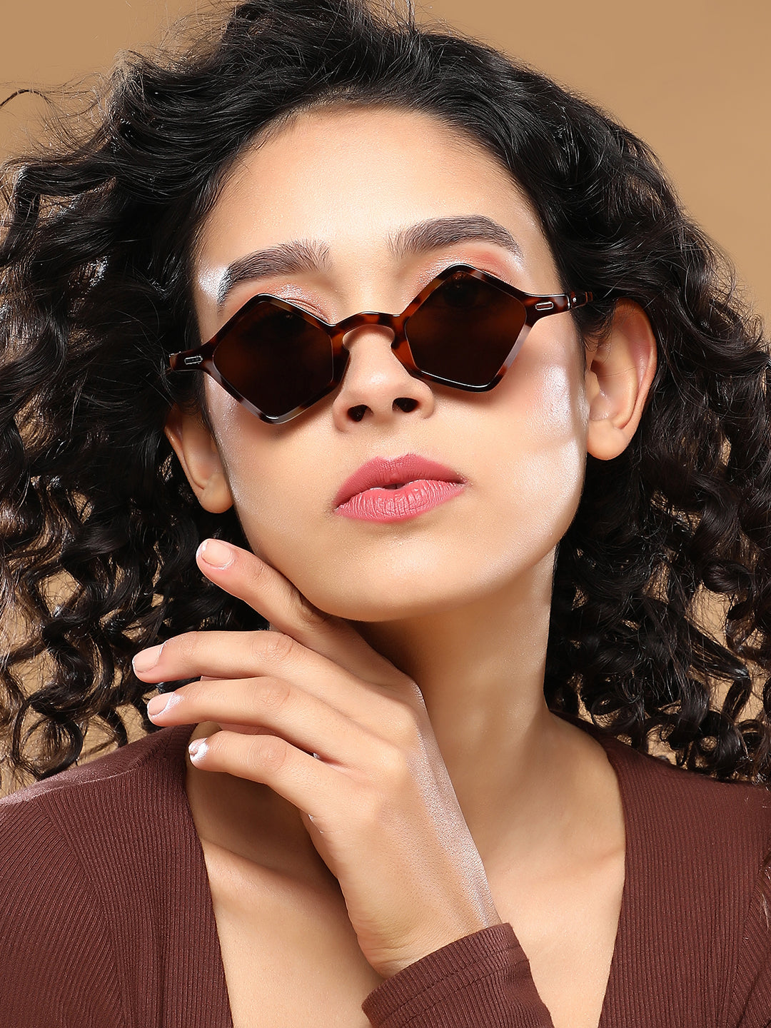 The Circuscore Diamond Sunglass - Coffee Brown