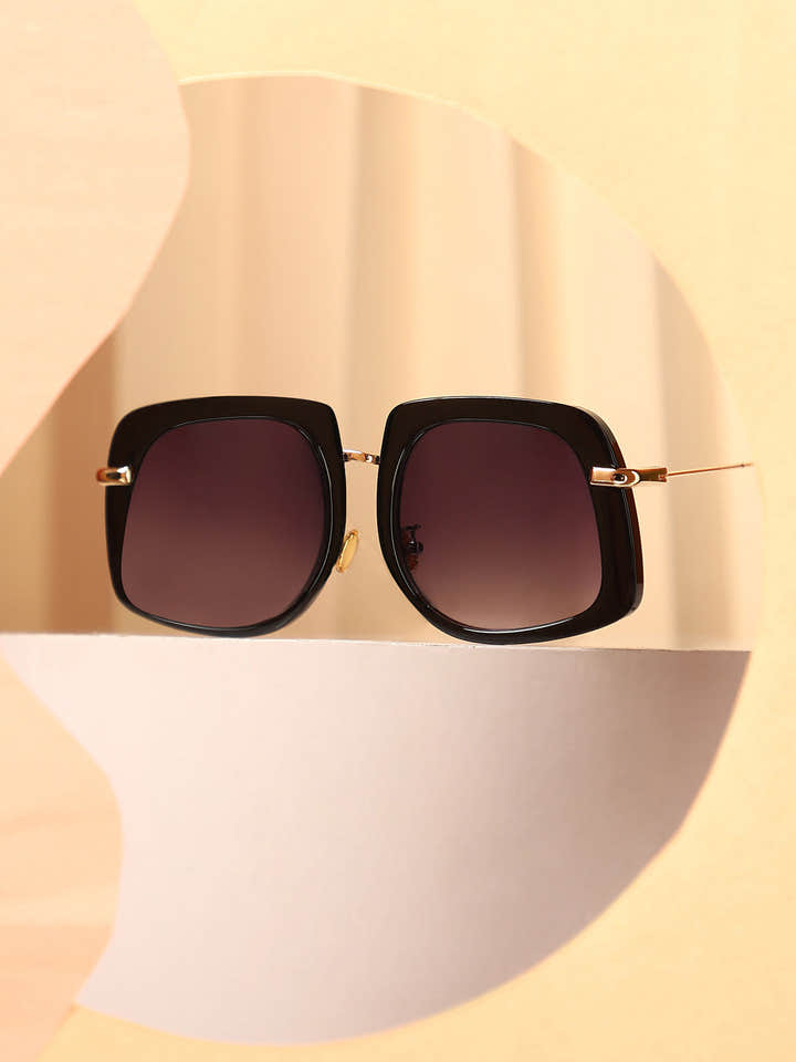 The Whimsical Oversized Sunglass - Onyx Black