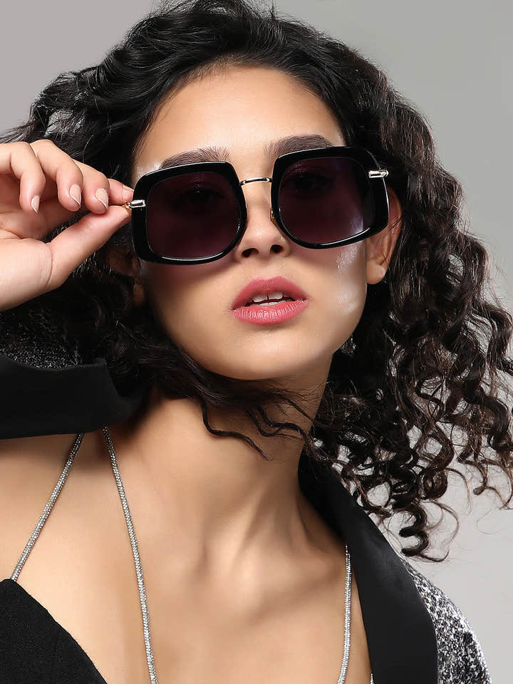 The Whimsical Oversized Sunglass - Onyx Black