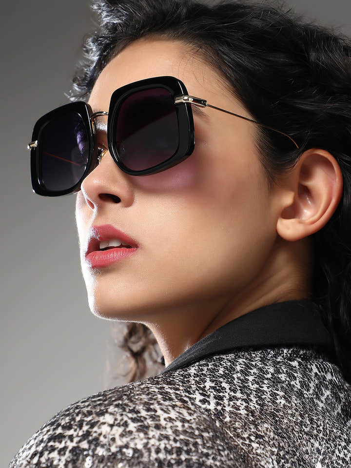 The Whimsical Oversized Sunglass - Onyx Black