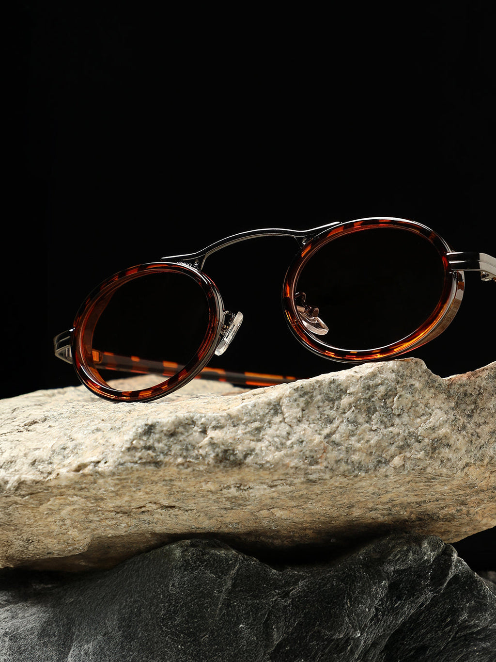The Retro Malibu Oval Sunglass - Coffee Brown