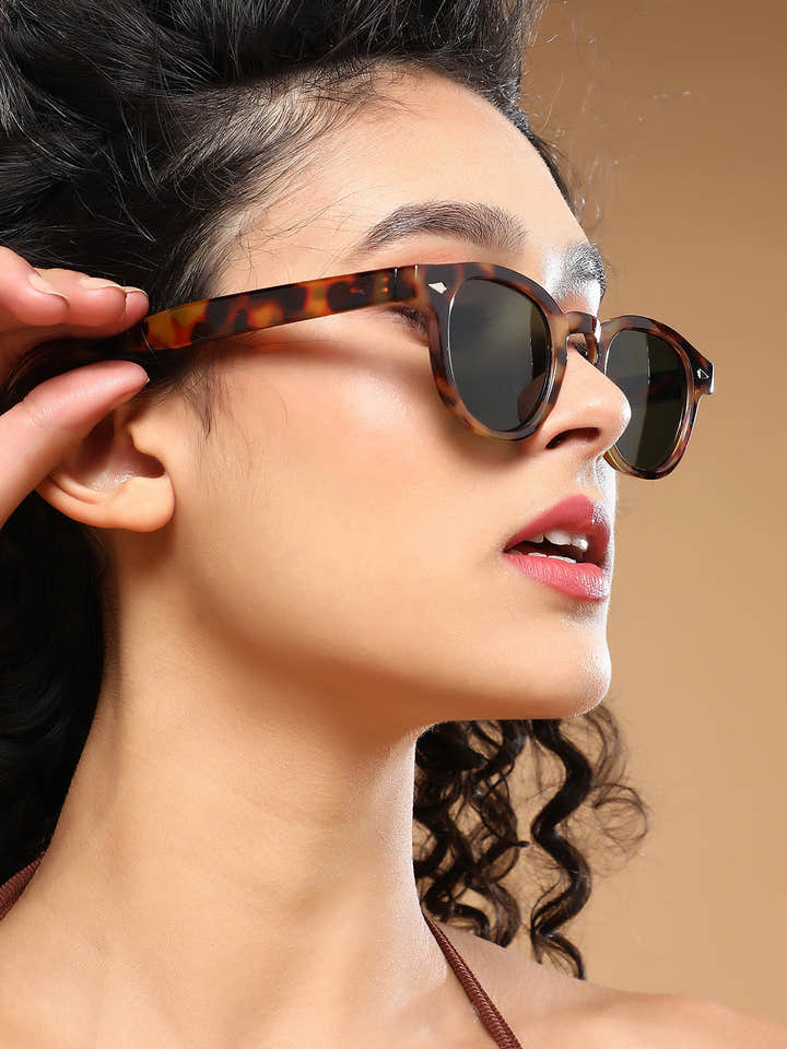 The Safari Tortoiseshell Round Sunglass - Coffee Brown