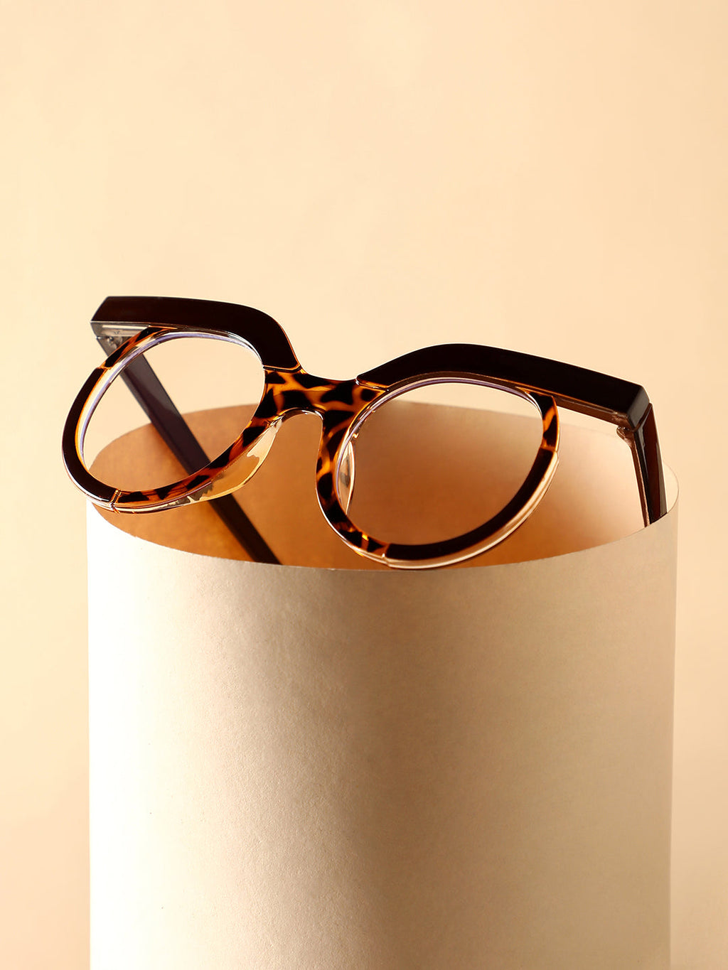 The Hooter Tortoiseshell Round Sunglass - Coffee Brown