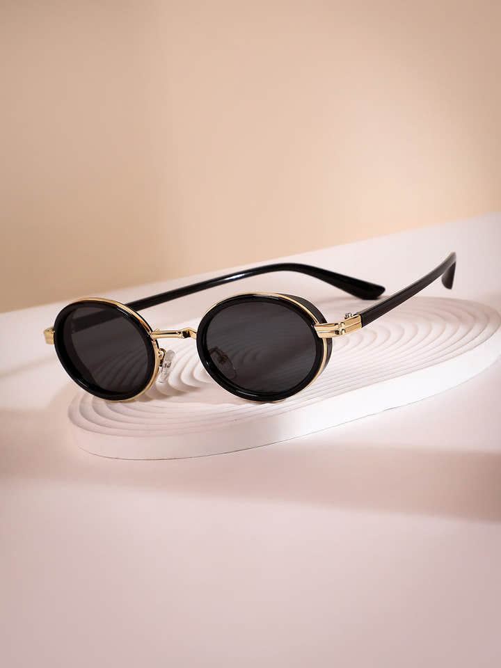 The Malibu Block Oval Sunglass - Onyx Black