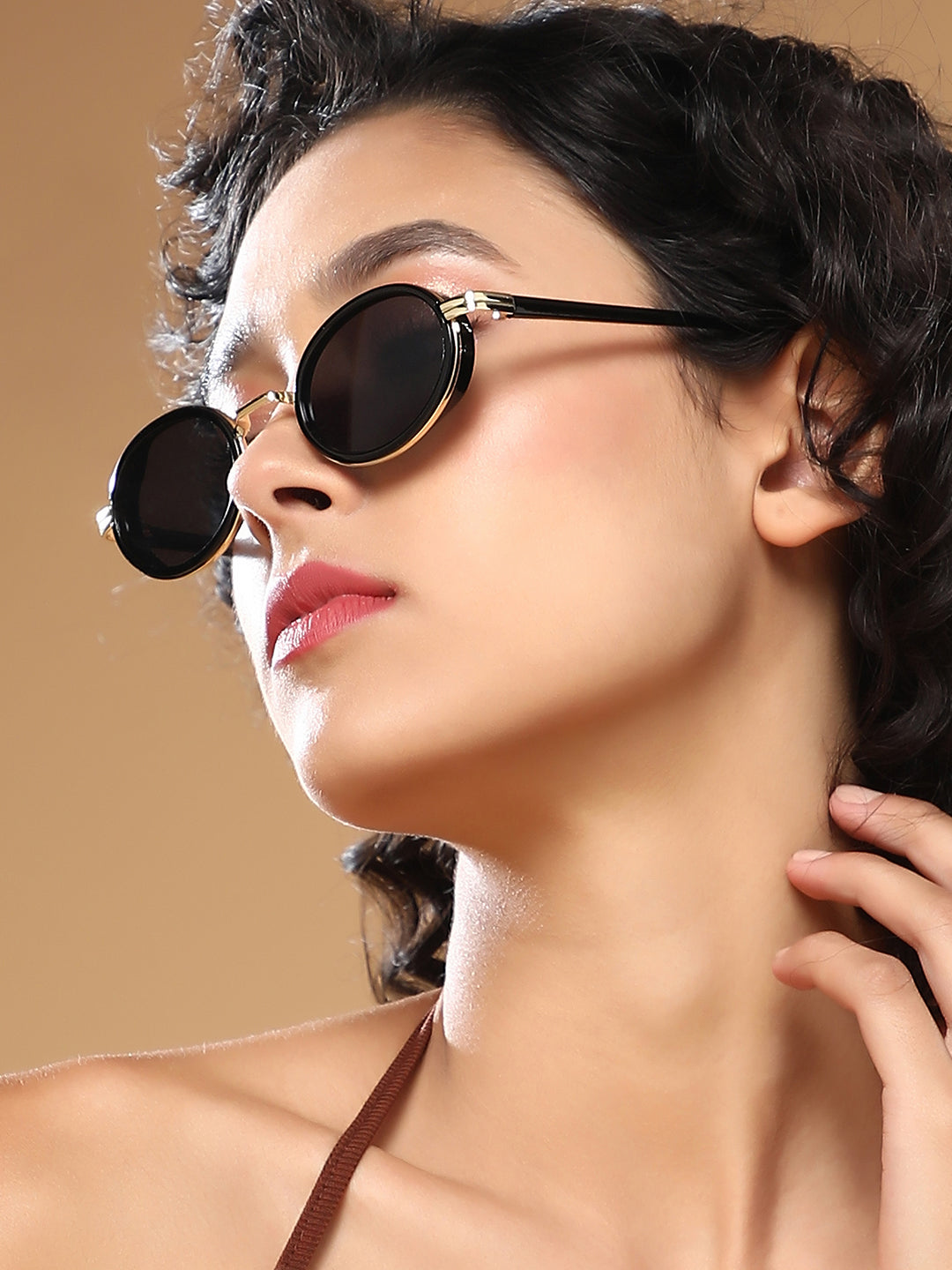 The Malibu Block Oval Sunglass - Onyx Black