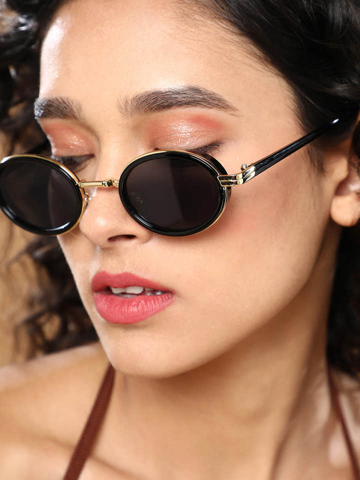 The Malibu Block Oval Sunglass - Onyx Black