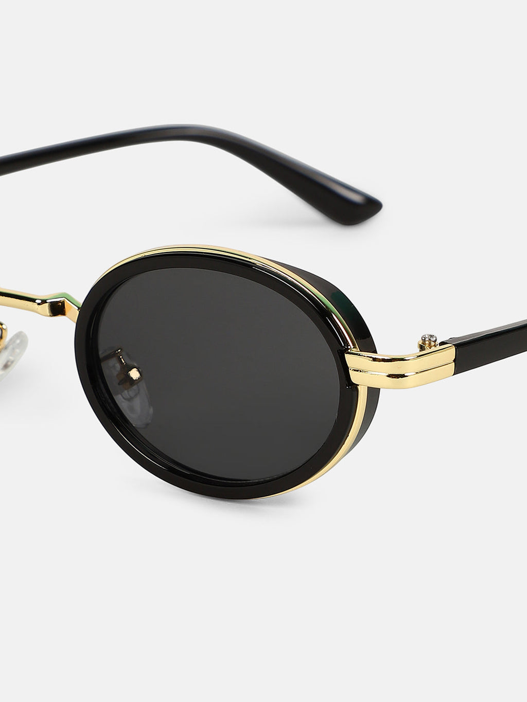 The Malibu Block Oval Sunglass - Onyx Black