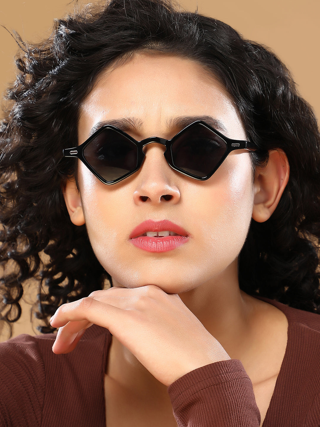 The Circuscore Diamond Sunglass - Midnight Black