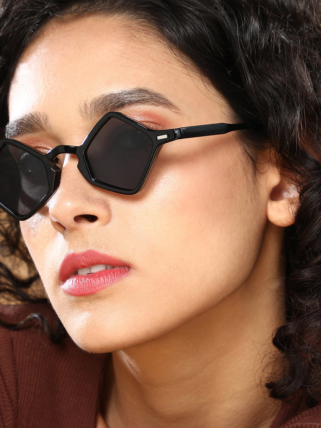 The Circuscore Diamond Sunglass - Midnight Black