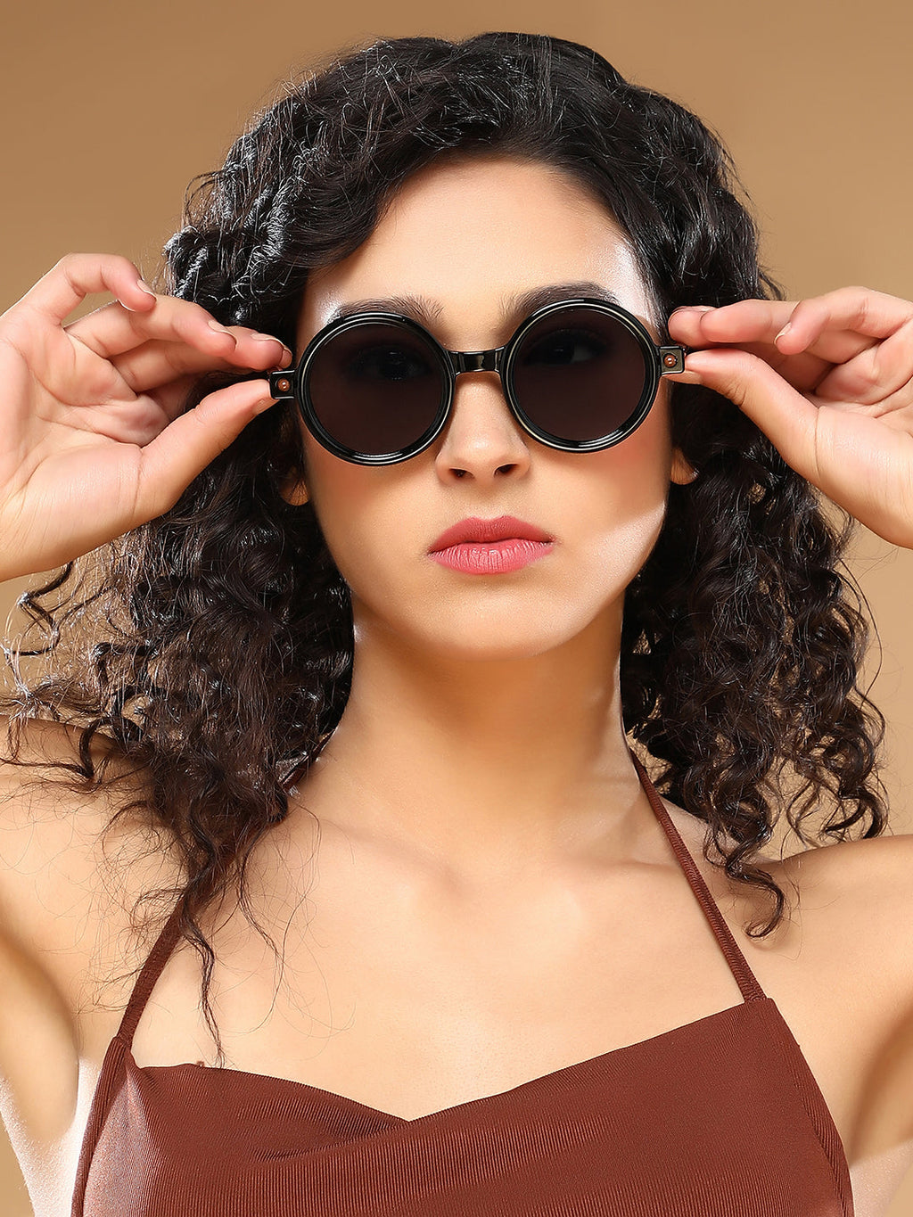 The Corsica Round Sunglass - Onyx Black