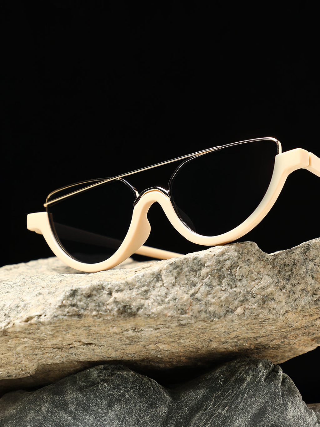 The Tilted-Bar Cateye Sunglass - Off-White