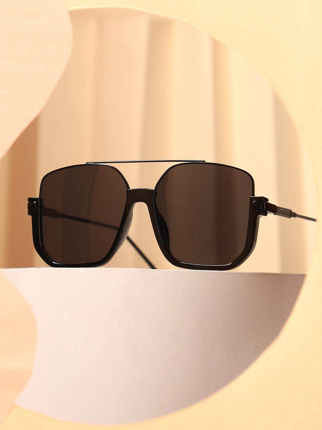 The Layover Rectangular Aviator Sunglass - Onyx Black