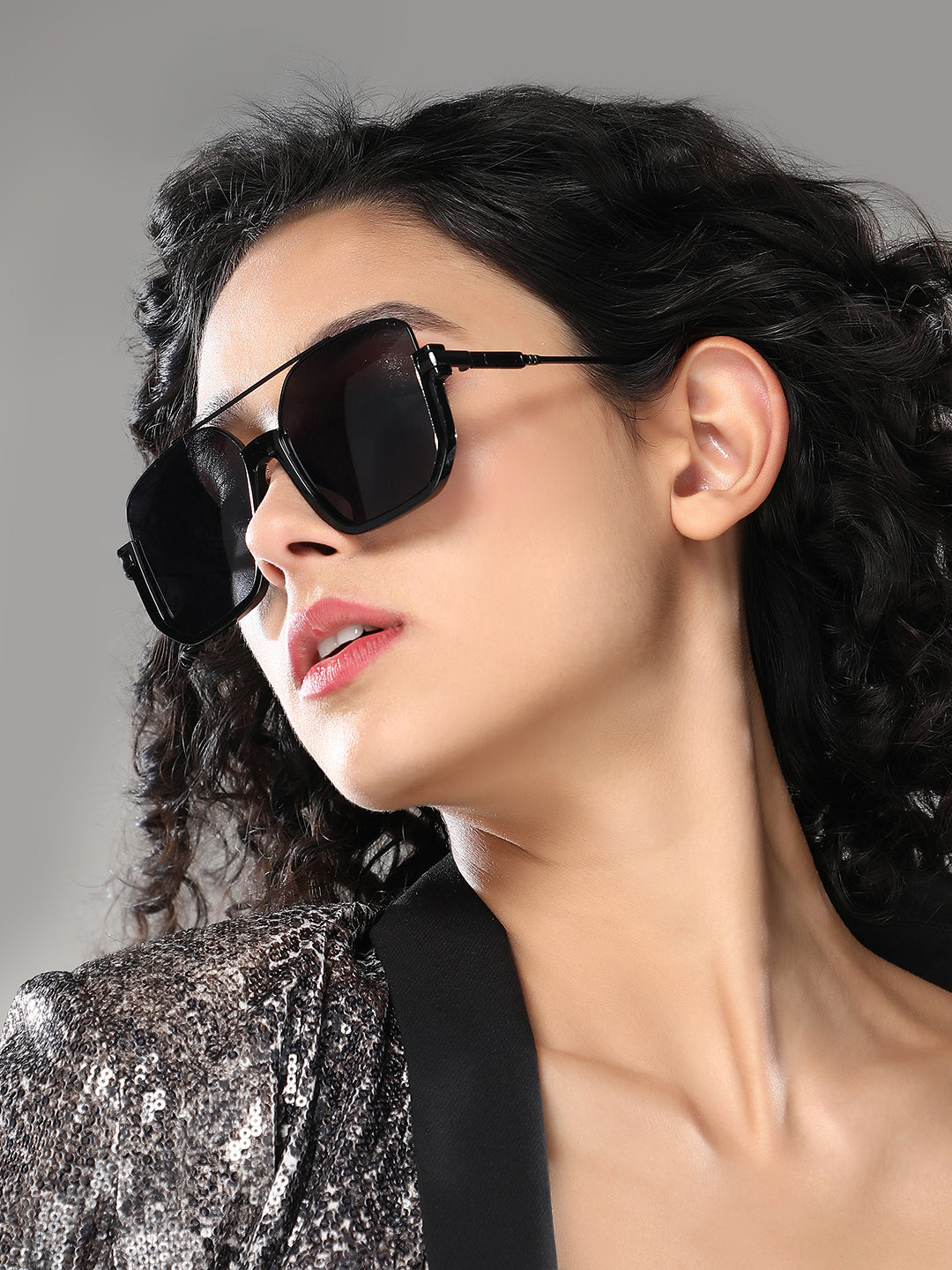 The Layover Rectangular Aviator Sunglass - Onyx Black