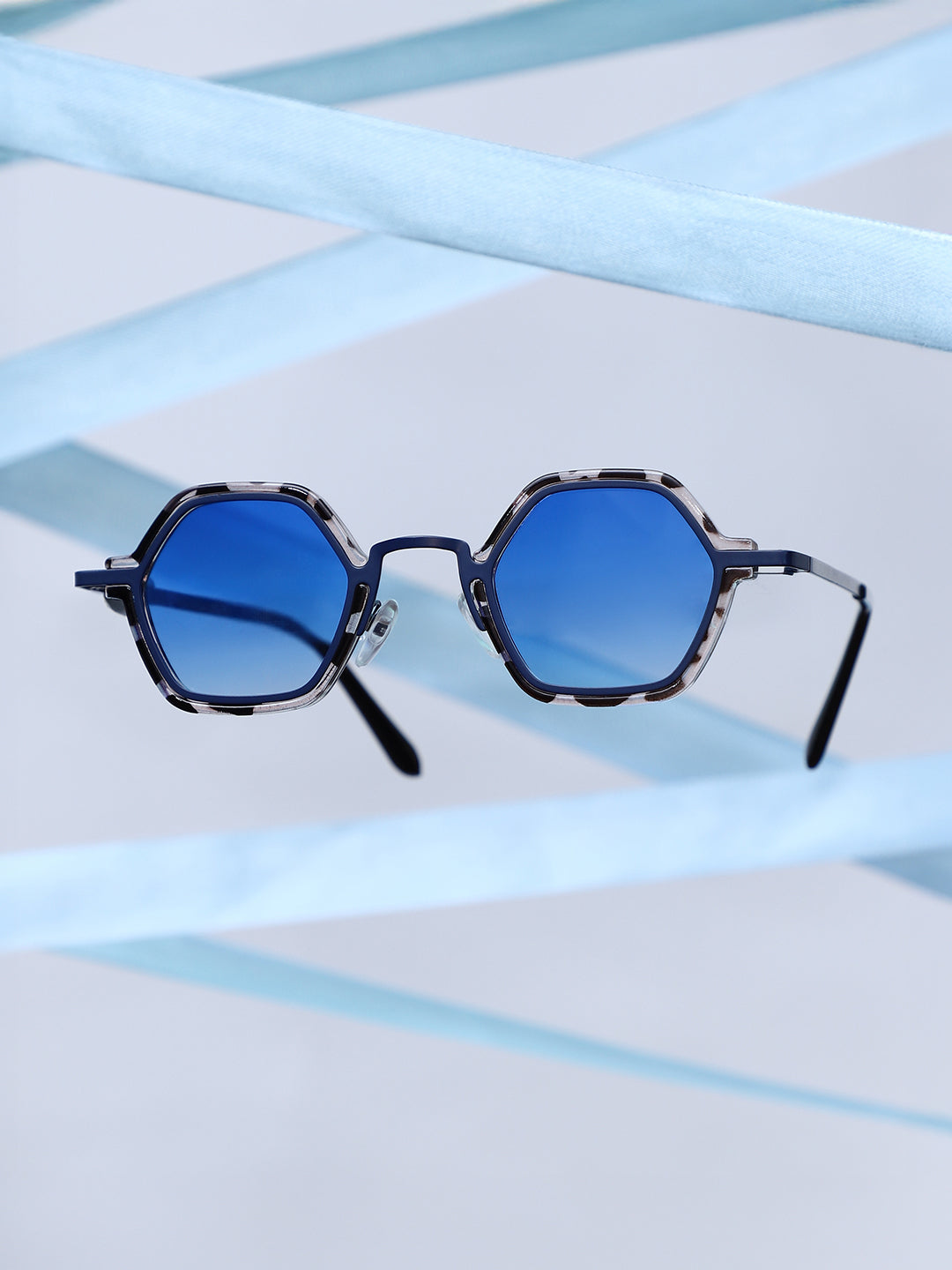 The Fluid Circuscore Hexagon Sunglass - Onyx Black