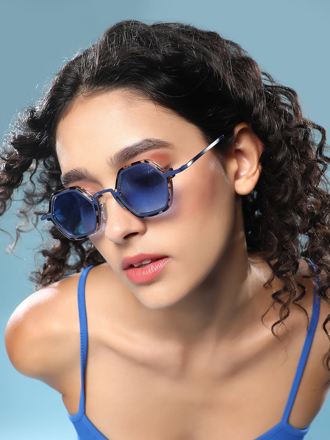 The Fluid Circuscore Hexagon Sunglass - Onyx Black