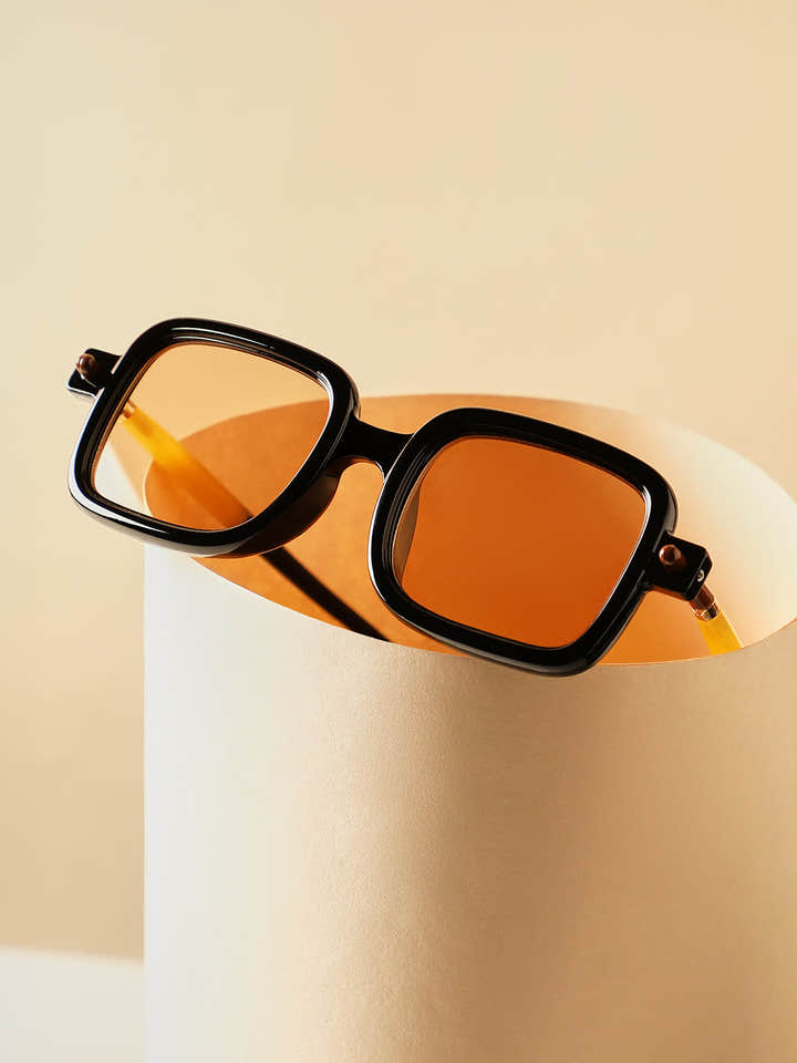 The Corsica Rectangular Sunglass - Onyx Black