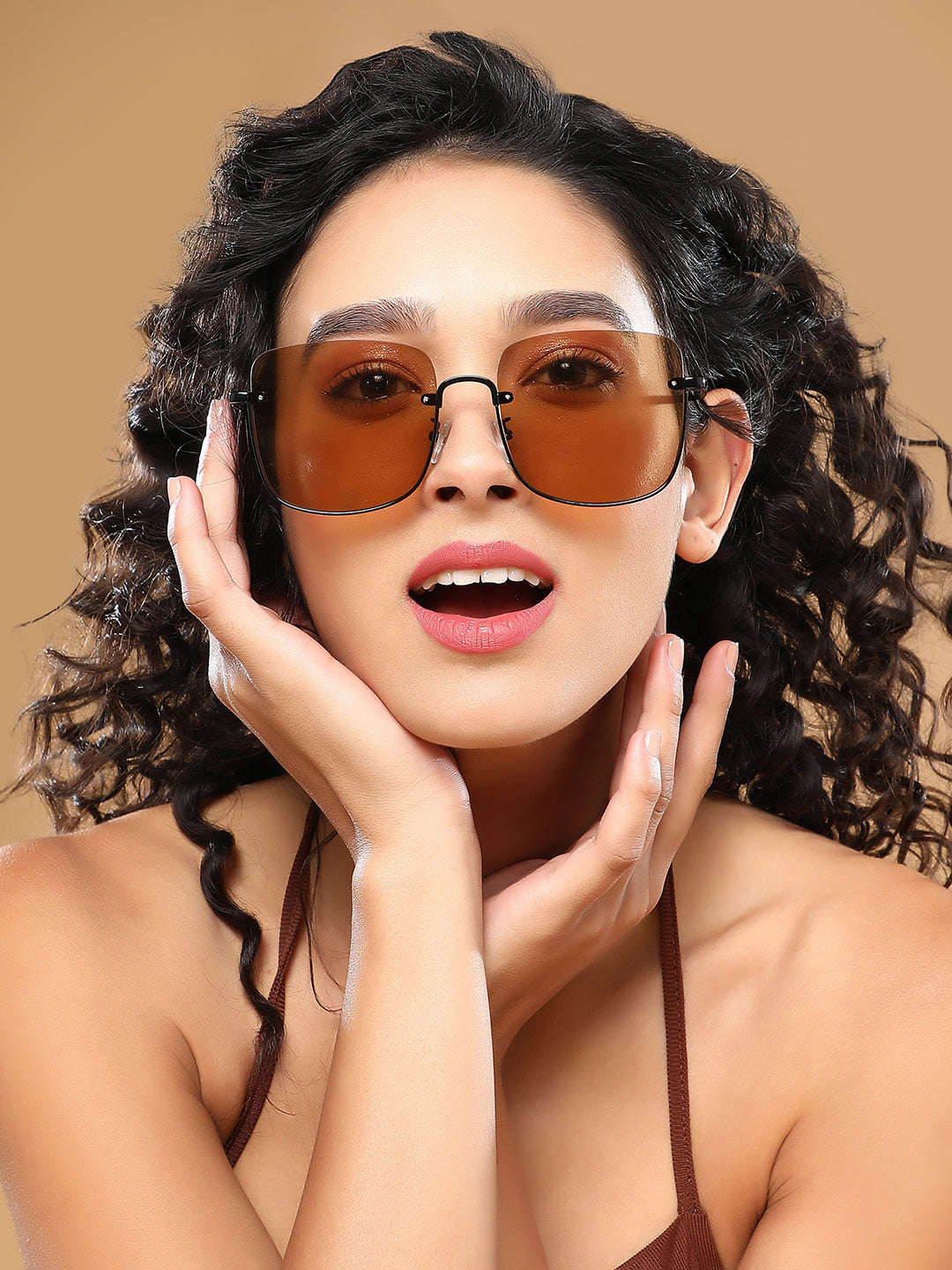 The Twisted-Highway Oversized Sunglass - Onyx Black