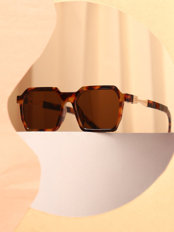 The Urban Tortoiseshell Wayfarer Sunglass - Coffee Brown