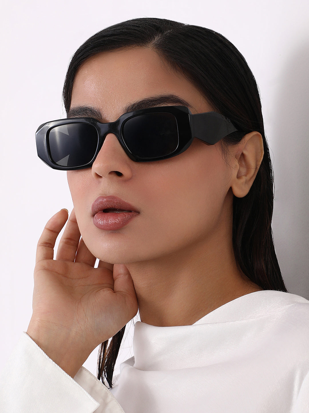 The Chonky Rectangular Sunglass - Onyx Black