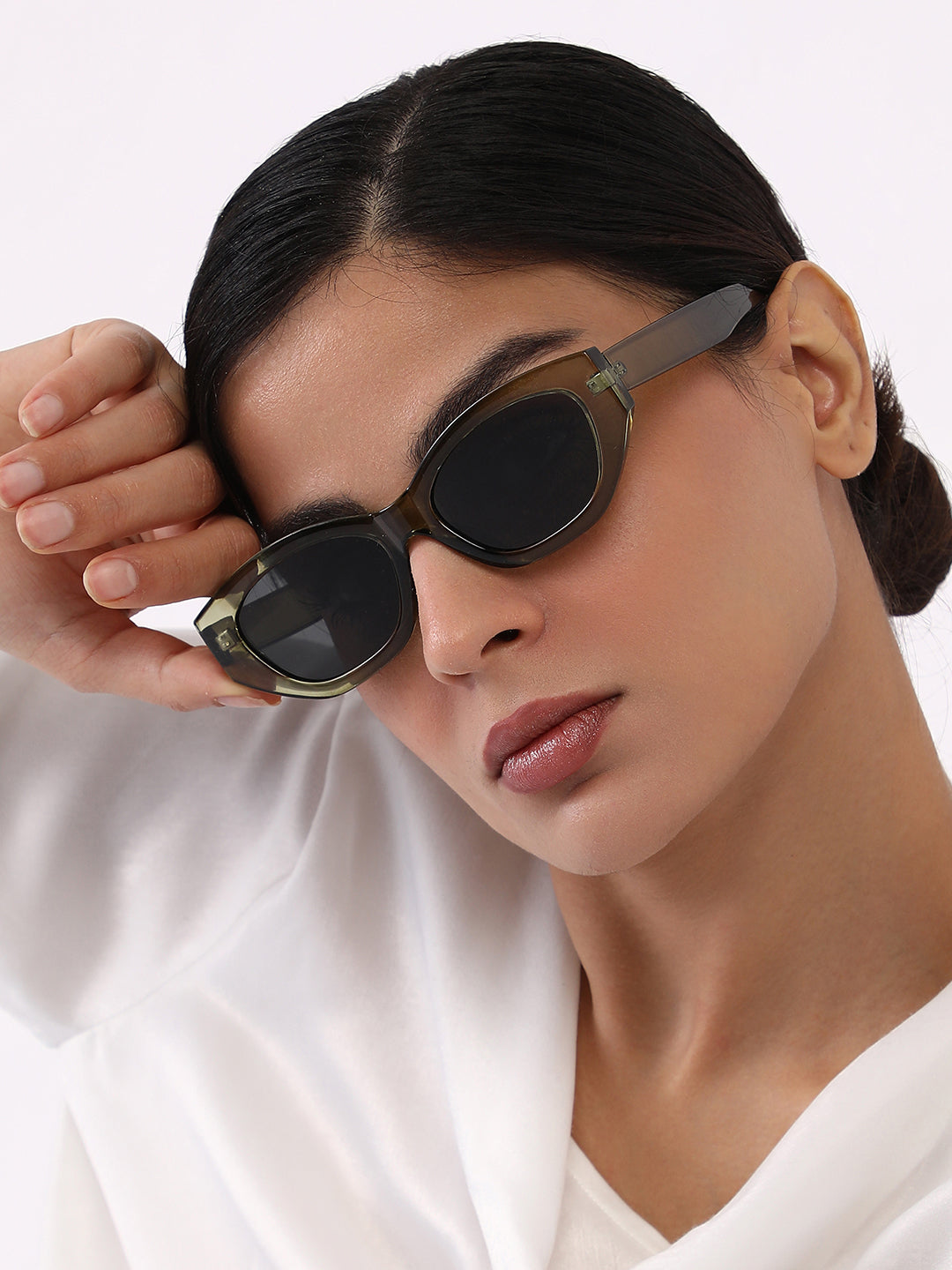 The Jungle Cateye Sunglass - Army Green