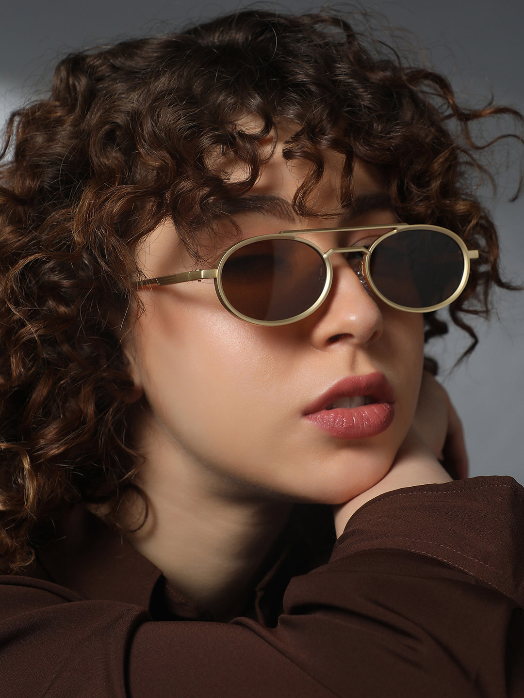 The Scholar Round Sunglass - Coffee Brown