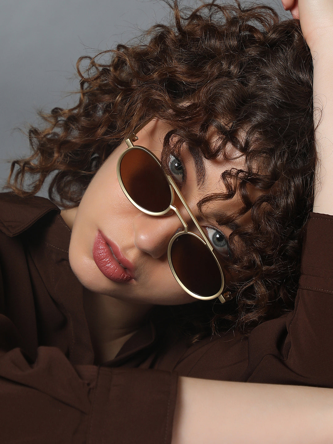 The Scholar Round Sunglass - Coffee Brown