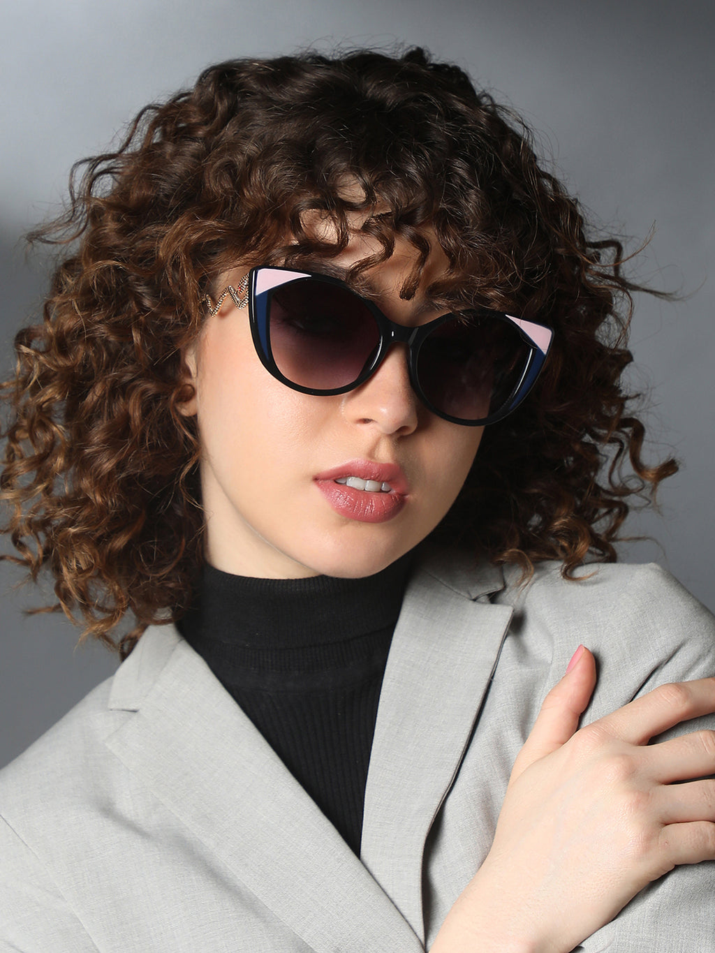 The Diva Cat Cat-Eye Sunglass-Midnight Violet