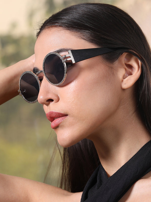 The Minimal Round Sunglass - Jet Black