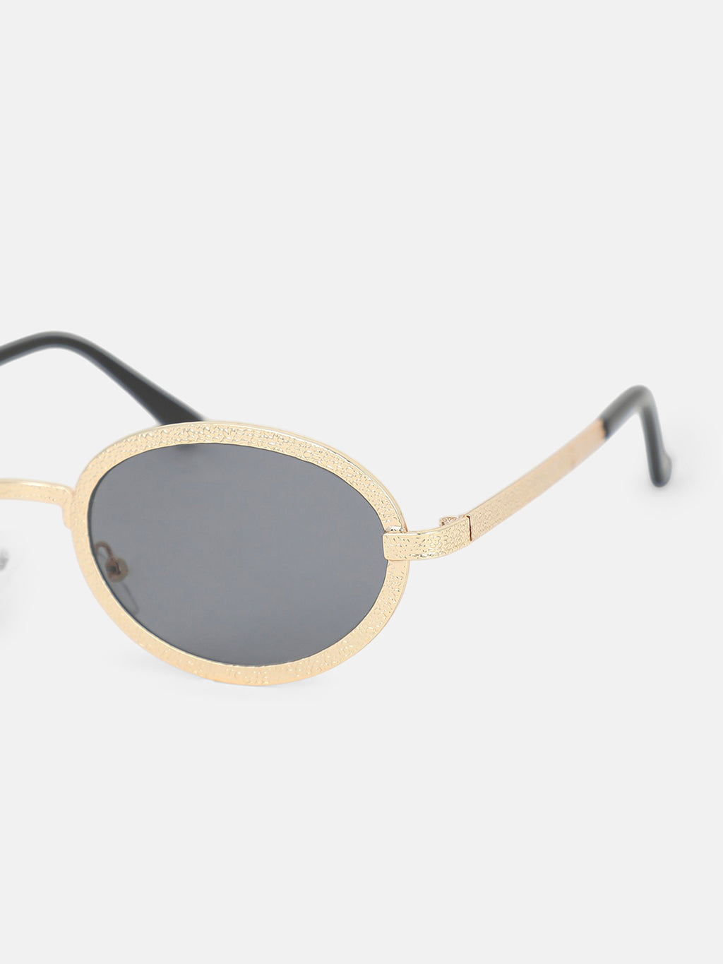The Minimal Round Sunglass - Jet Black