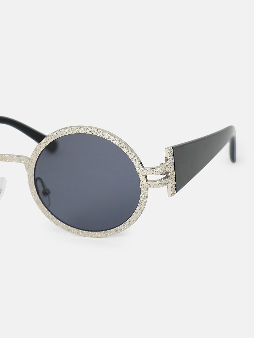 The Slim Oval Sunglass - Gold Smoke