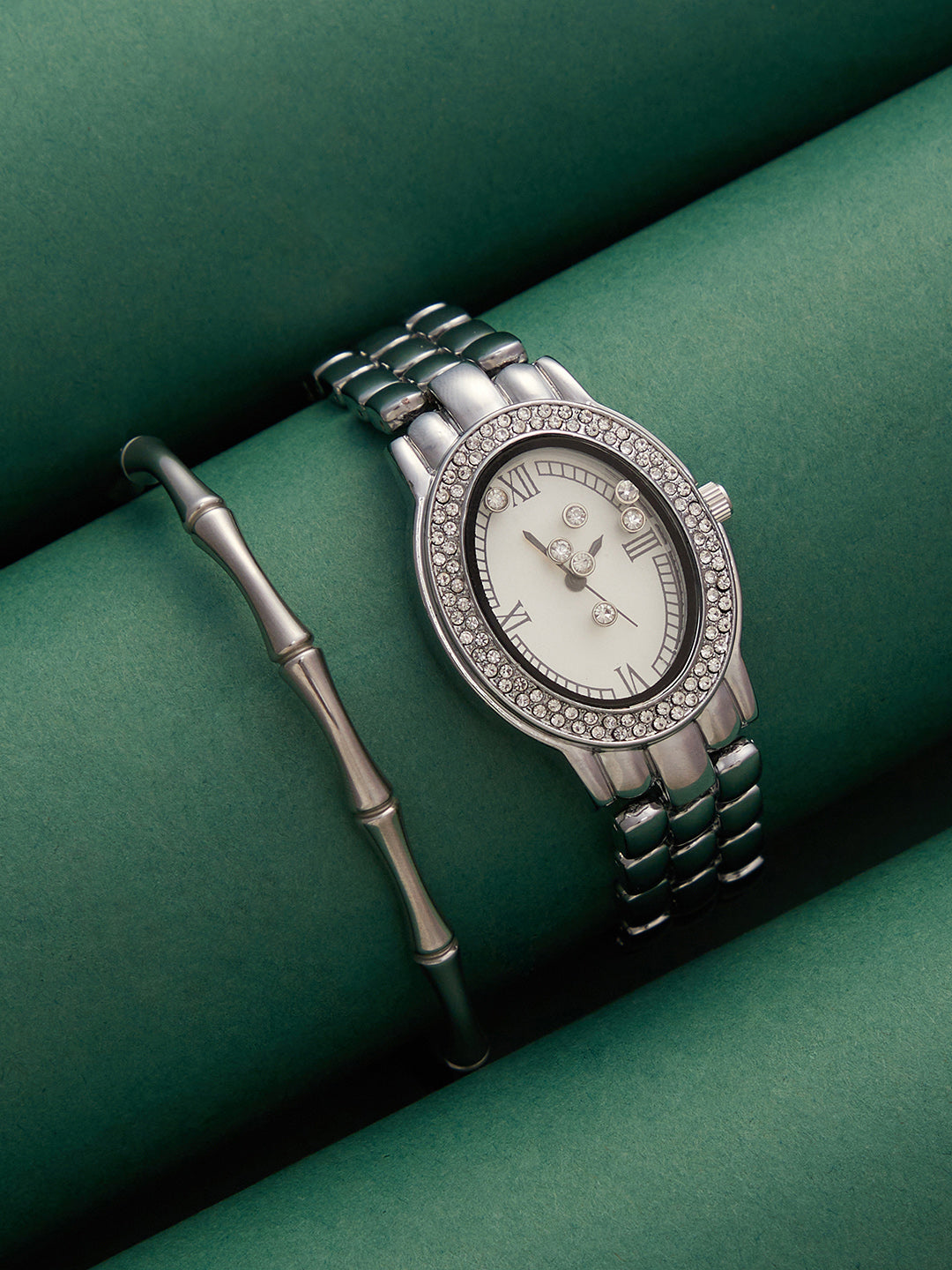 The-Victoria-Oval-Watch-With-Bracelet-Combo