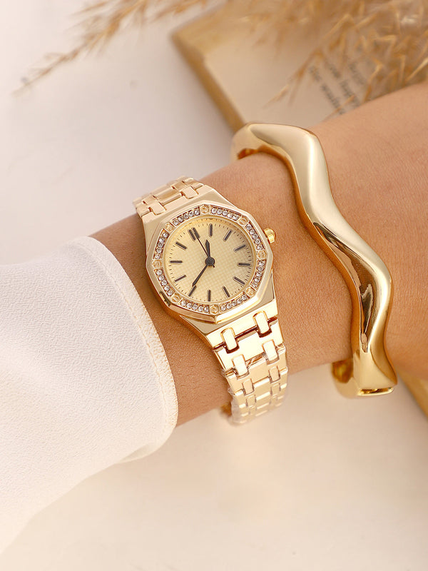 The-Aetheria-Cushion-Watch-With-Bracelet-Combo