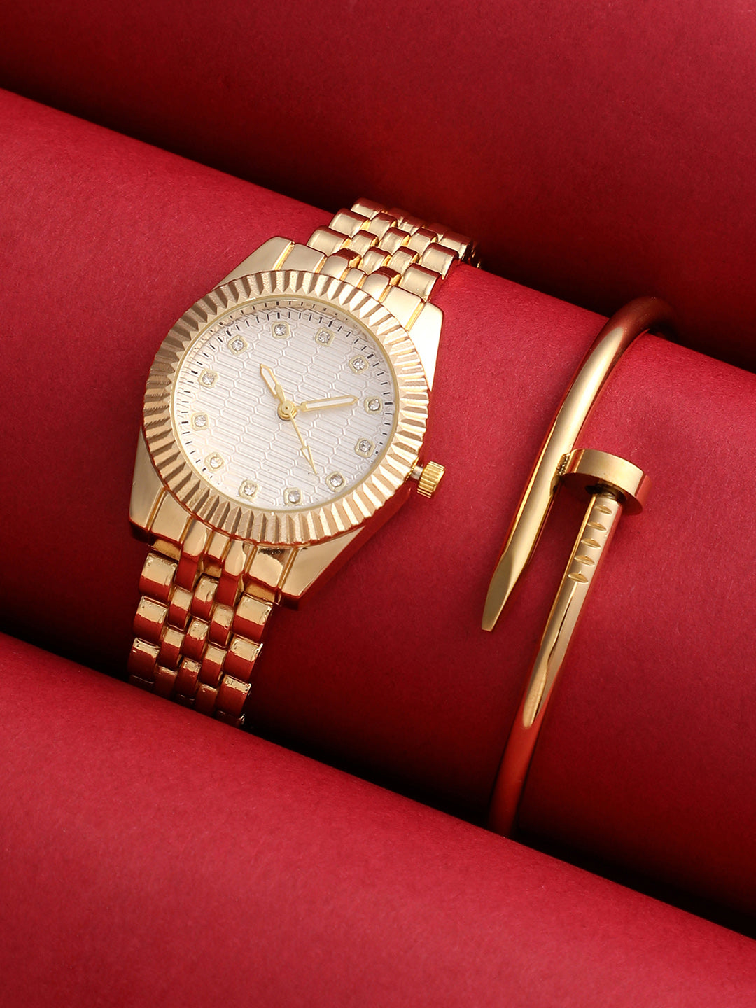 Set Of The Ribbed H-Link Round Watch With Bangle Bracelet - California ...
