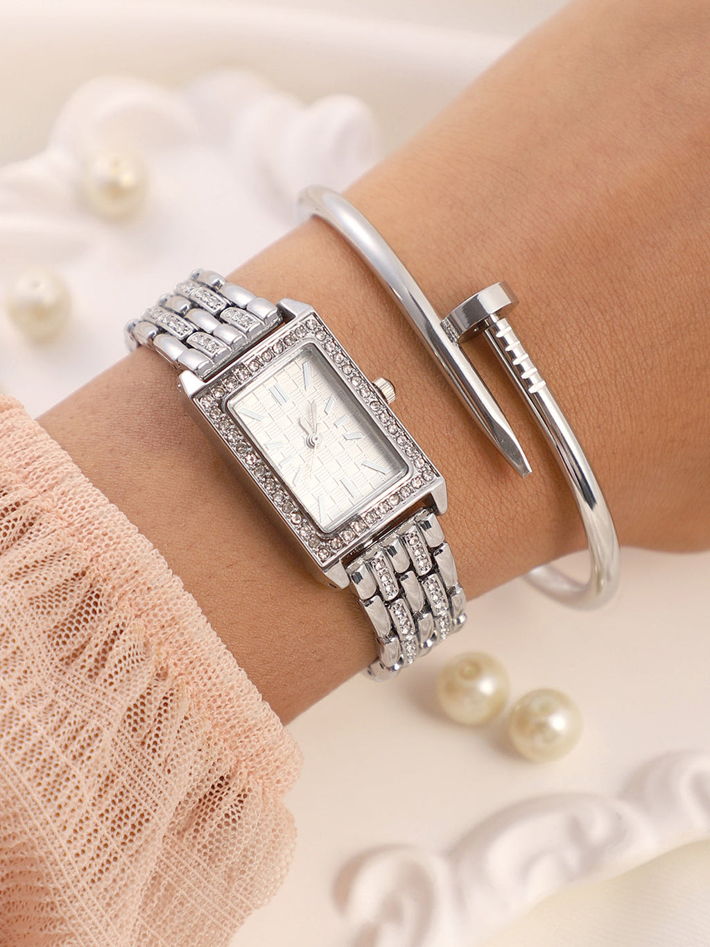 The-Chérie-Rectangular-Watch-With-Bracelet-Combo