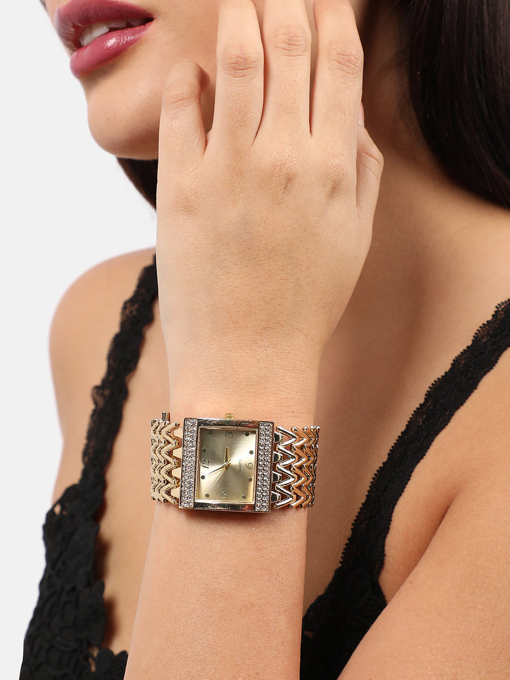 Women's Square Dial Watch With Chain Strap - Champayne Gold