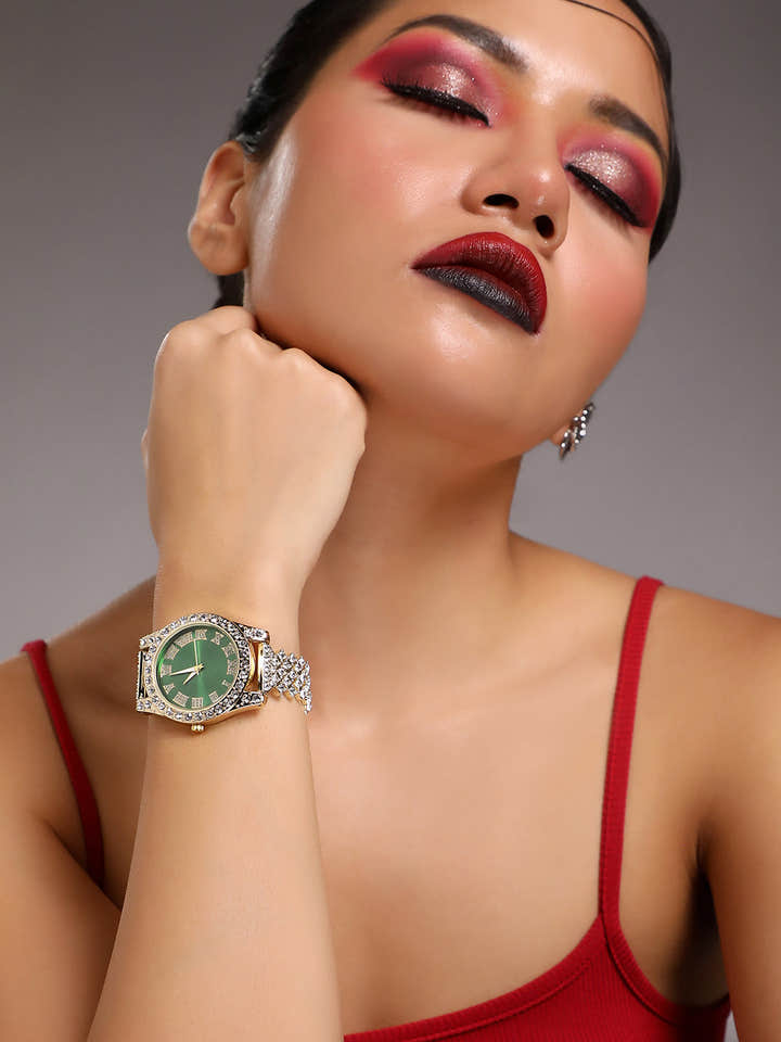 Embellished Contrast Round Watch