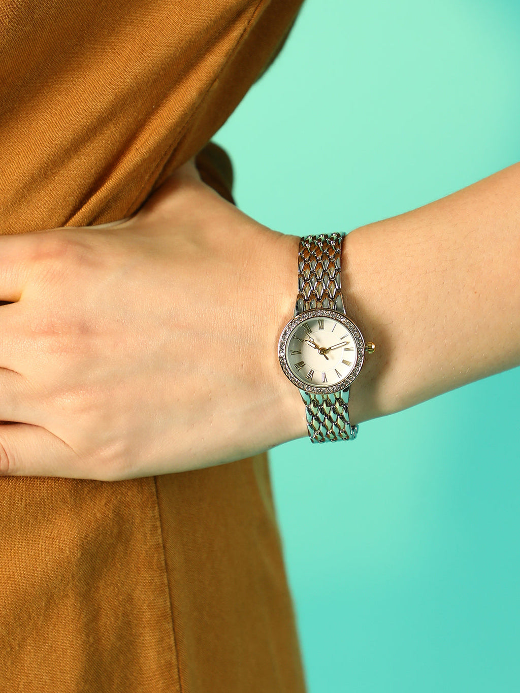 The Roman Venin Round Watch - Ivory White