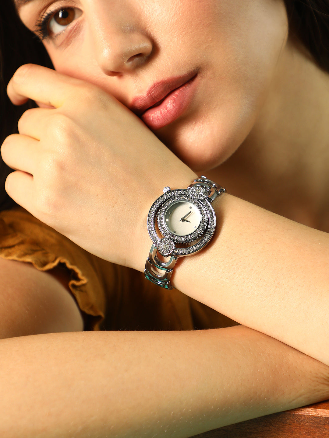 The Concentric Round Watch