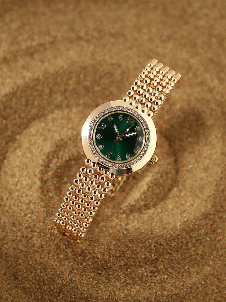 The Dotted Round Watch - California Gold