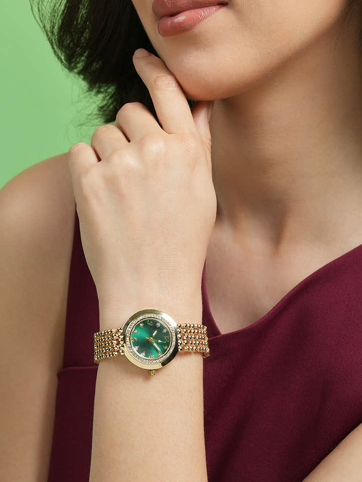 The Dotted Round Watch - California Gold