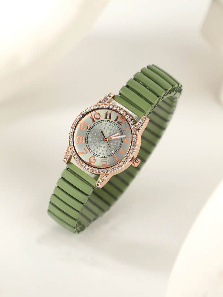 The Ribbed Round Watch