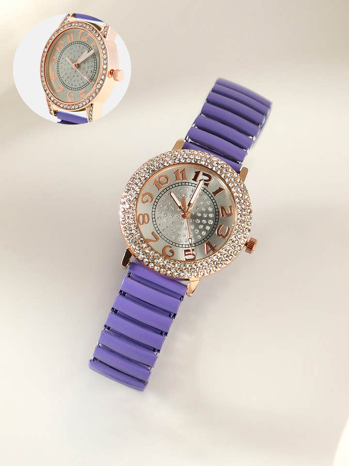 The Ribbed Round Watch