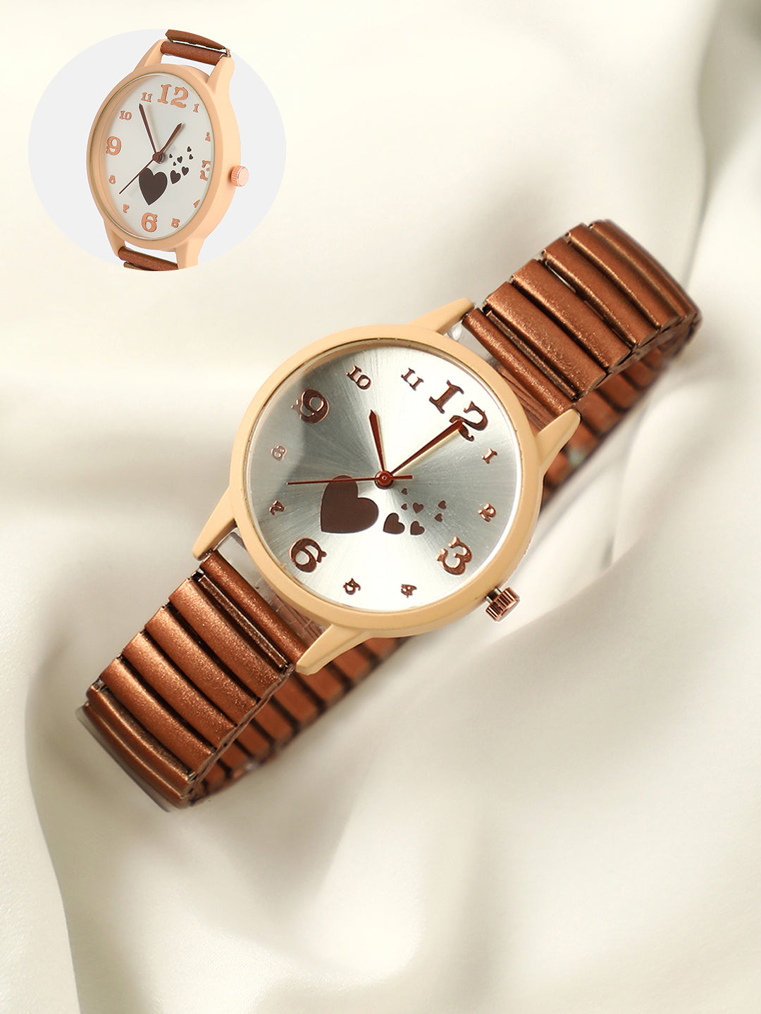 The Ribbed Heart Round Watch